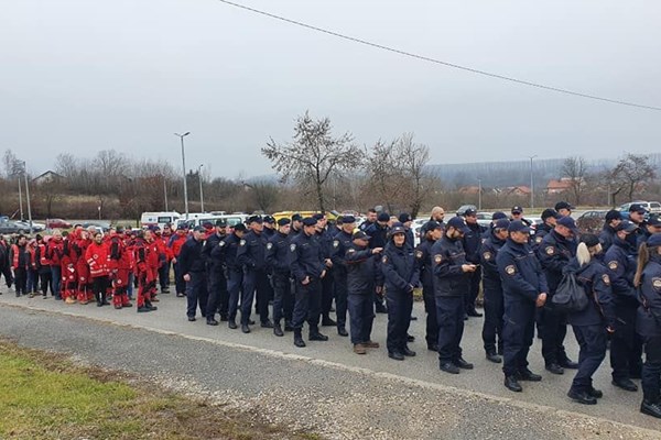 Hrvatski Crveni križ sudjelovao u programu obilježavanja tužne godišnjice potresa na Banovini